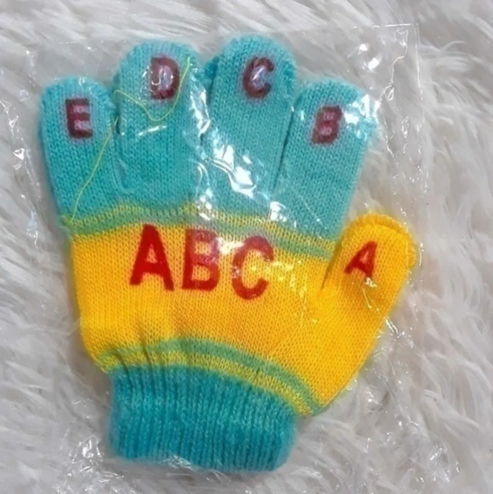 🛍Kids ABC'S Stretchy Gloves- Size OS